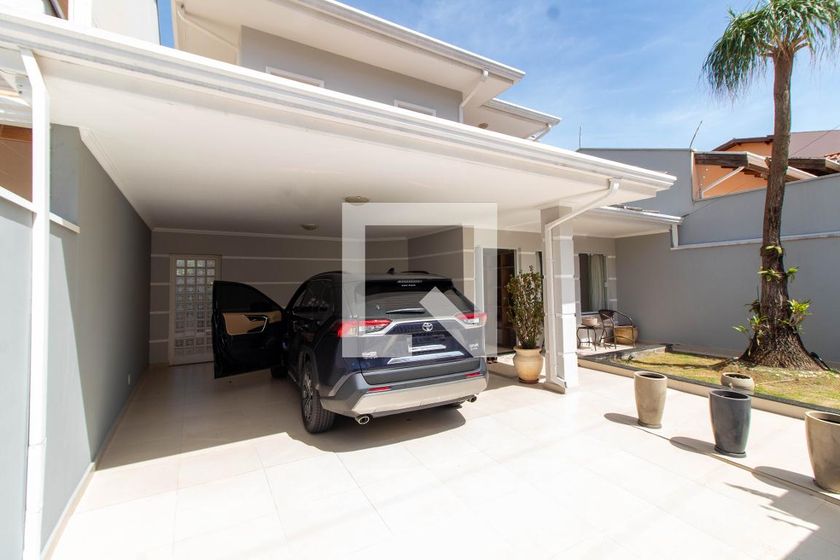 Casa à Venda - Mansões Santo Antônio, 4 Quartos,  275 m2 em , Campinas - sp | SoloBR