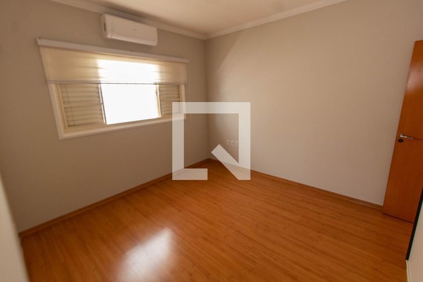 Casa à Venda - Mansões Santo Antônio, 4 Quartos,  275 m2 em , Campinas - sp | SoloBR