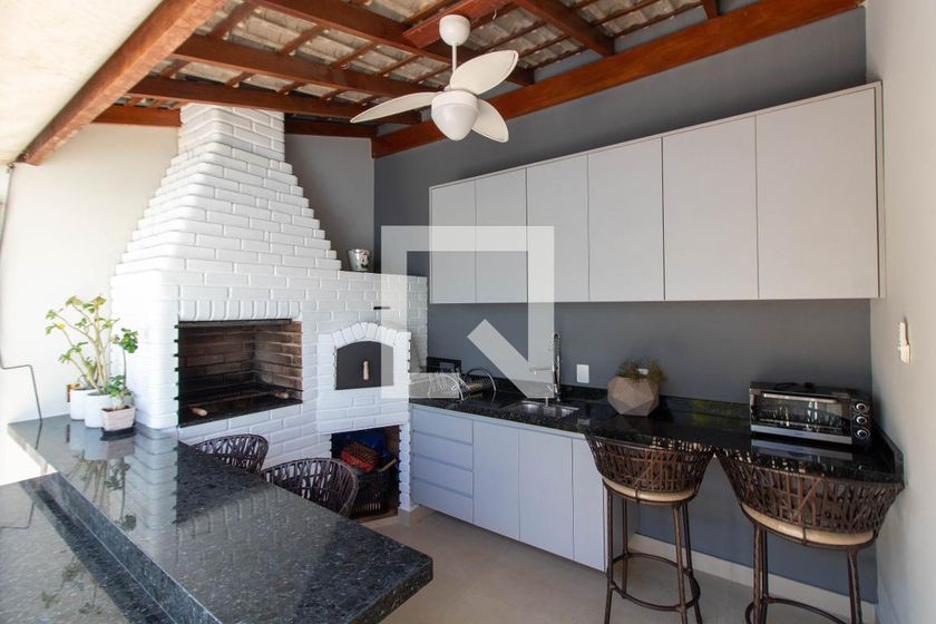 Casa à Venda - Mansões Santo Antônio, 4 Quartos,  275 m2 em , Campinas - sp | SoloBR