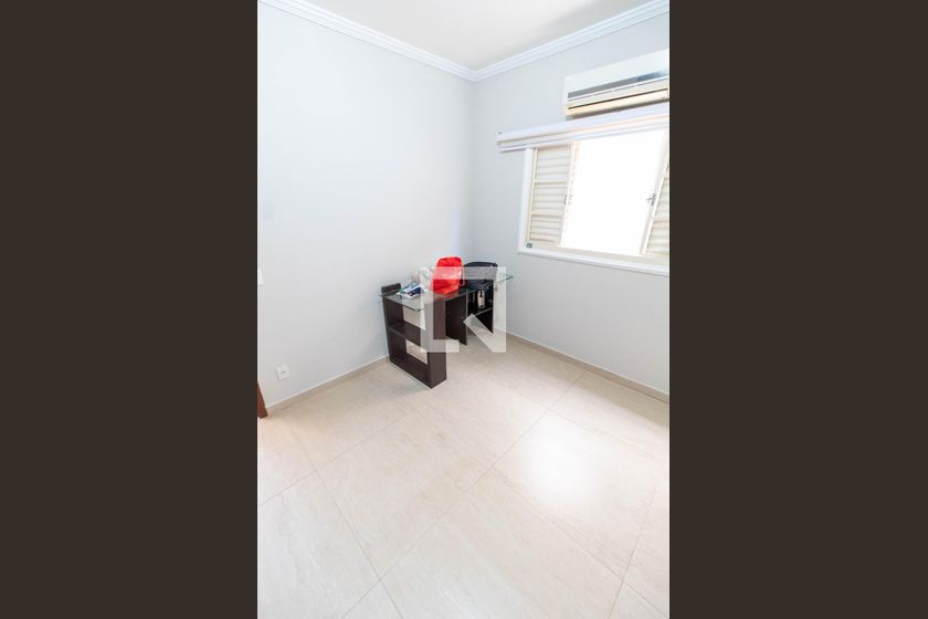 Casa à Venda - Mansões Santo Antônio, 4 Quartos,  275 m2 em , Campinas - sp | SoloBR