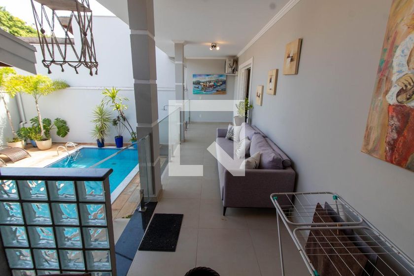 Casa à Venda - Mansões Santo Antônio, 4 Quartos,  275 m2 em , Campinas - sp | SoloBR