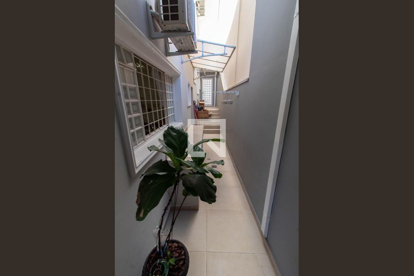 Casa à Venda - Mansões Santo Antônio, 4 Quartos,  275 m2 em , Campinas - sp | SoloBR