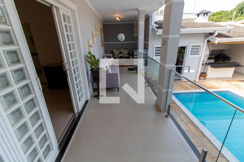 Casa à Venda - Mansões Santo Antônio, 4 Quartos,  275 m2 em , Campinas - sp | SoloBR