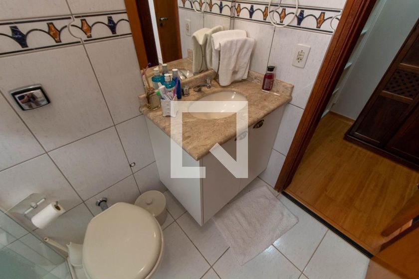 Casa à Venda - Mansões Santo Antônio, 4 Quartos,  275 m2 em , Campinas - sp | SoloBR