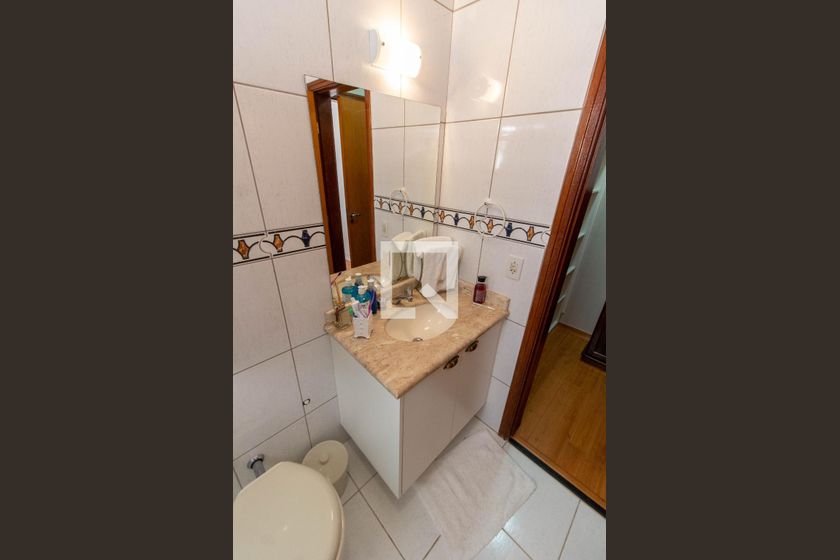 Casa à Venda - Mansões Santo Antônio, 4 Quartos,  275 m2 em , Campinas - sp | SoloBR