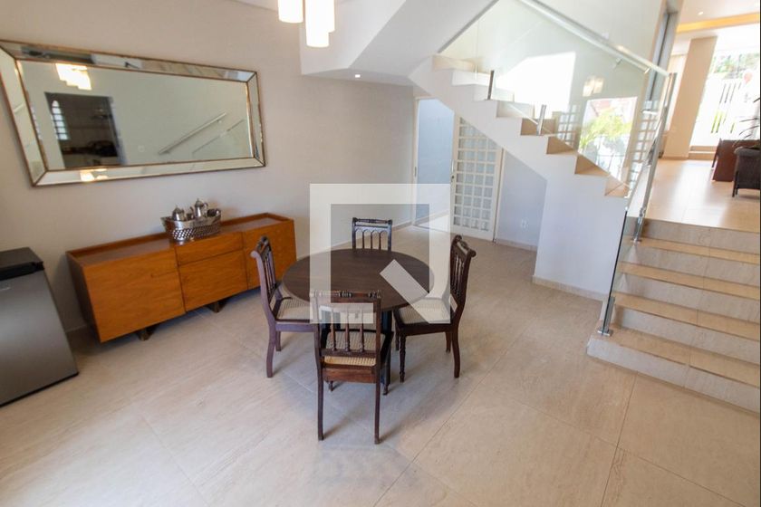 Casa à Venda - Mansões Santo Antônio, 4 Quartos,  275 m2 em , Campinas - sp | SoloBR