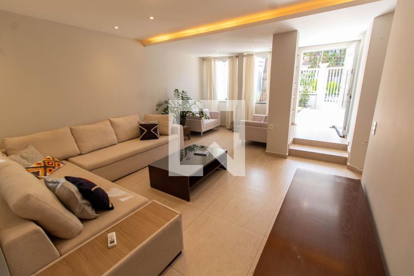 Casa à Venda - Mansões Santo Antônio, 4 Quartos,  275 m2 em , Campinas - sp | SoloBR