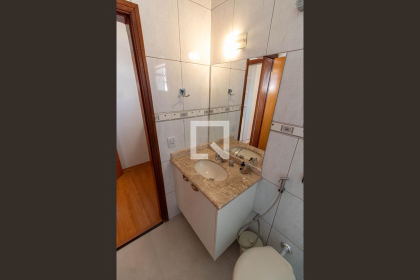 Casa à Venda - Mansões Santo Antônio, 4 Quartos,  275 m2 em , Campinas - sp | SoloBR