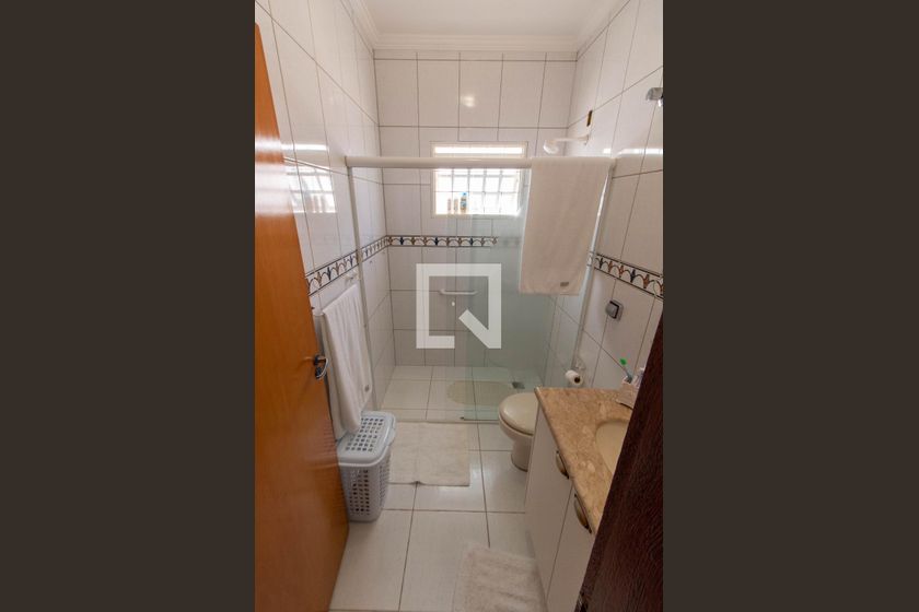 Casa à Venda - Mansões Santo Antônio, 4 Quartos,  275 m2 em , Campinas - sp | SoloBR