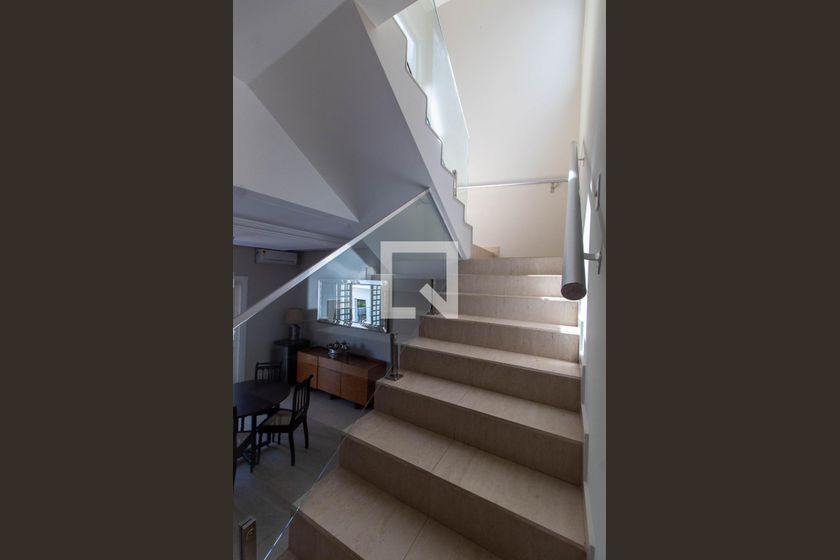Casa à Venda - Mansões Santo Antônio, 4 Quartos,  275 m2 em , Campinas - sp | SoloBR