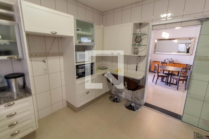 Casa à Venda - Mansões Santo Antônio, 4 Quartos,  275 m2 em , Campinas - sp | SoloBR