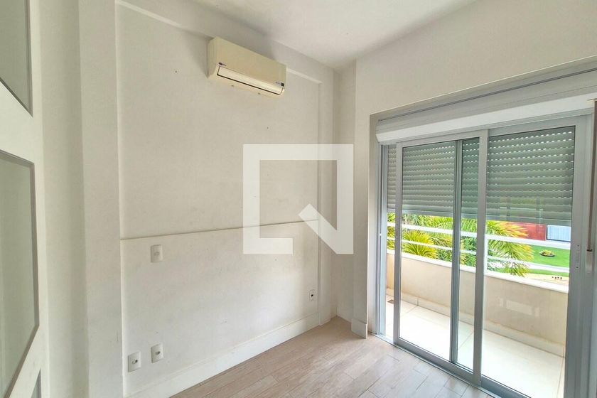Casa à Venda - Swiss Park, 5 Quartos,  583 m2 em , Campinas - sp | SoloBR