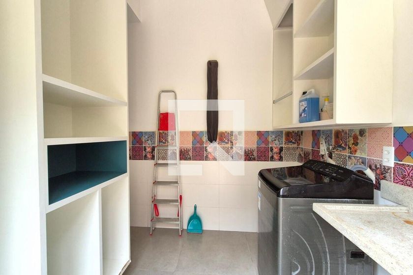 Casa à Venda - Swiss Park, 5 Quartos,  583 m2 em , Campinas - sp | SoloBR