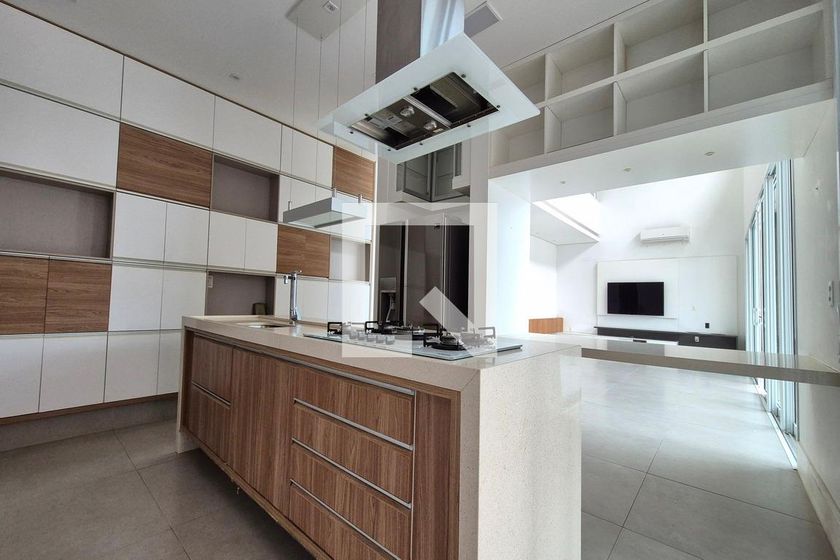 Casa à Venda - Swiss Park, 5 Quartos,  583 m2 em , Campinas - sp | SoloBR