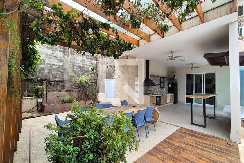 Casa à Venda - Swiss Park, 5 Quartos,  583 m2 em , Campinas - sp | SoloBR