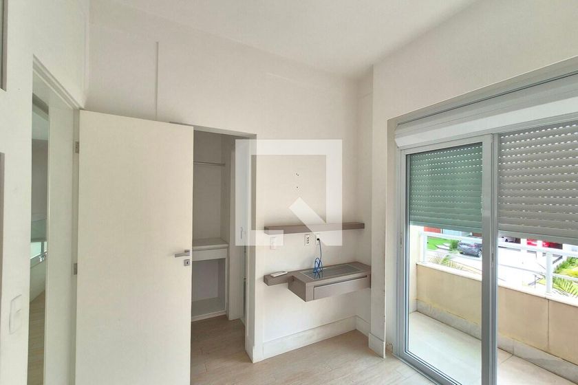 Casa à Venda - Swiss Park, 5 Quartos,  583 m2 em , Campinas - sp | SoloBR