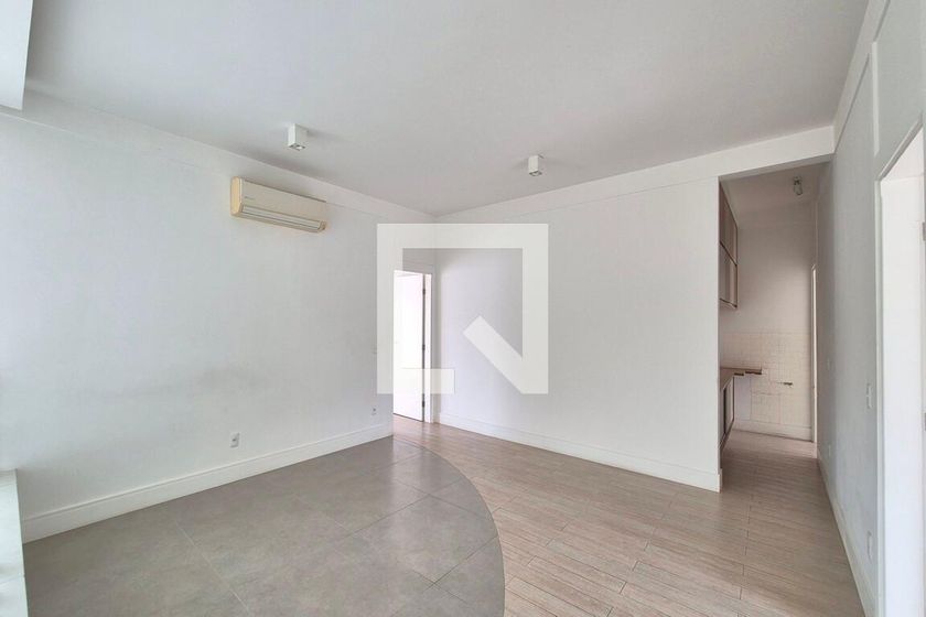 Casa à Venda - Swiss Park, 5 Quartos,  583 m2 em , Campinas - sp | SoloBR
