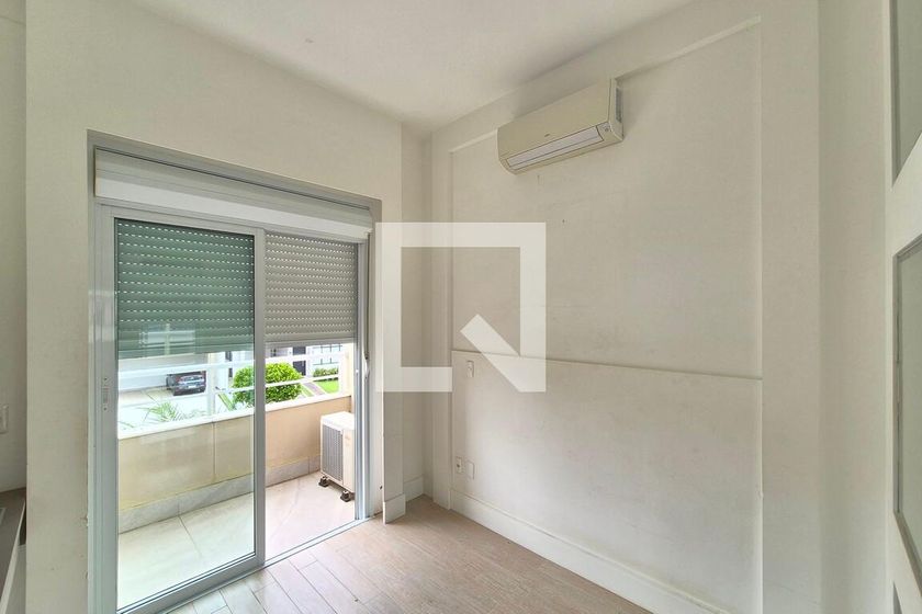 Casa à Venda - Swiss Park, 5 Quartos,  583 m2 em , Campinas - sp | SoloBR