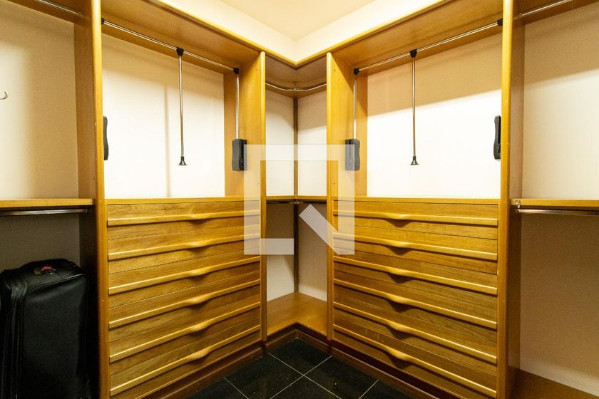 Casa à Venda - Jardim Chapadão, 6 Quartos,  444 m2 em , Campinas - sp | SoloBR