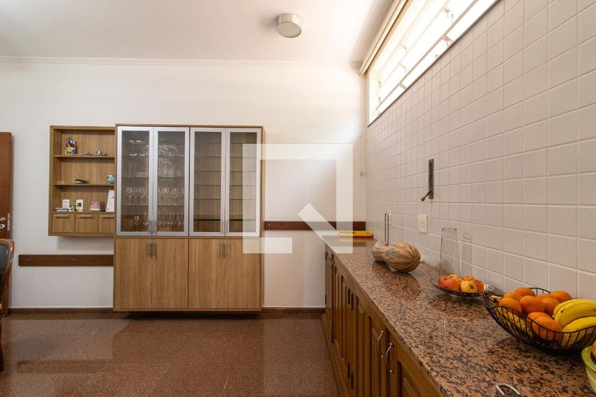 Casa à Venda - Jardim Chapadão, 6 Quartos,  444 m2 em , Campinas - sp | SoloBR