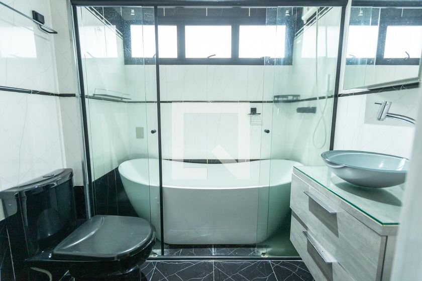 Apartamento à Venda - Cambuí, 1 Quarto,  68 m2 em , Campinas - sp | SoloBR
