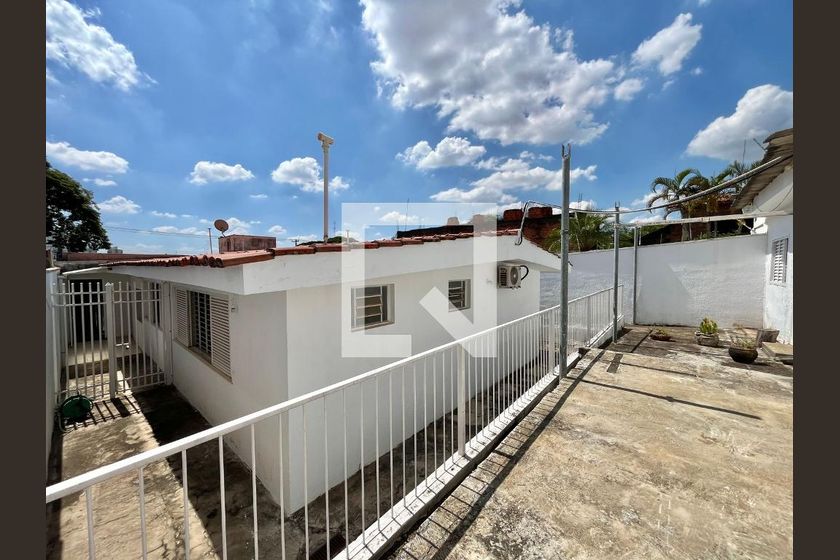 Casa à Venda - Jardim Flamboyant, 3 Quartos,  197 m2 em , Campinas - sp | SoloBR