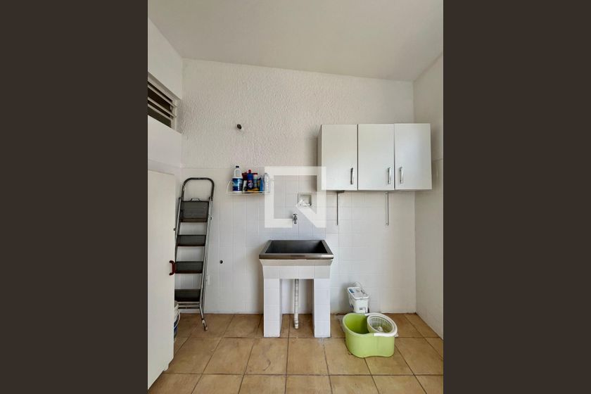 Casa à Venda - Jardim Flamboyant, 3 Quartos,  197 m2 em , Campinas - sp | SoloBR