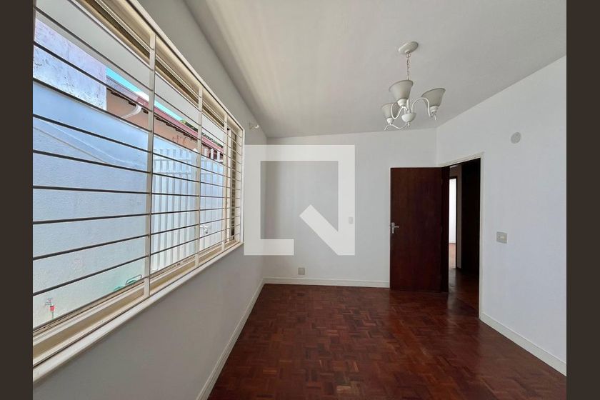 Casa à Venda - Jardim Flamboyant, 3 Quartos,  197 m2 em , Campinas - sp | SoloBR