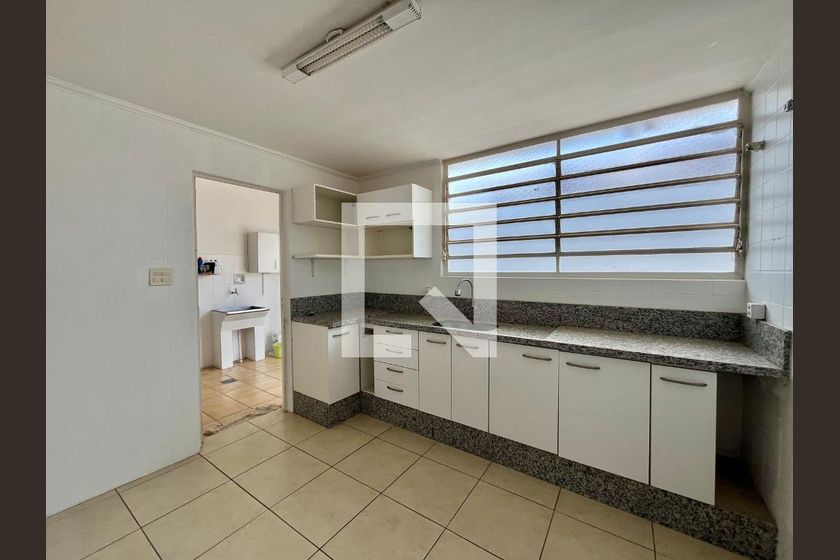 Casa à Venda - Jardim Flamboyant, 3 Quartos,  197 m2 em , Campinas - sp | SoloBR