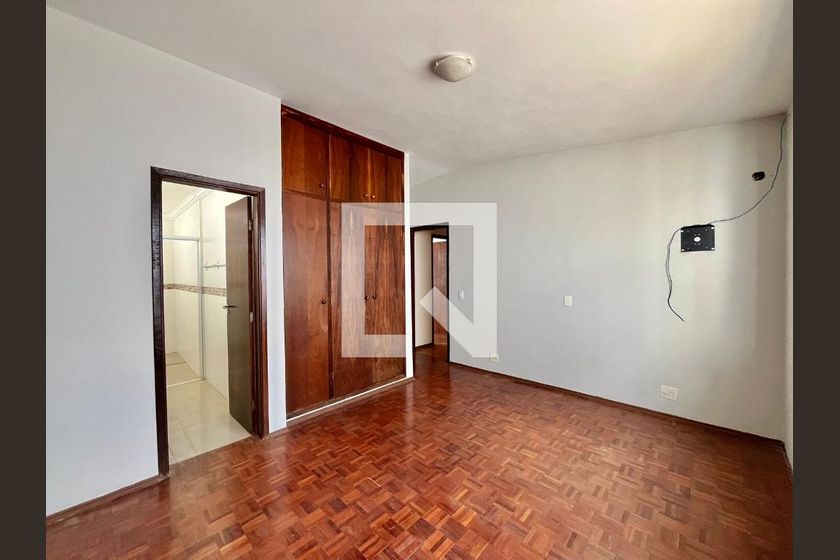 Casa à Venda - Jardim Flamboyant, 3 Quartos,  197 m2 em , Campinas - sp | SoloBR