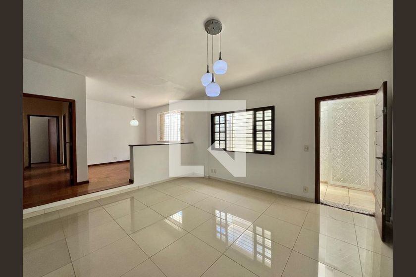 Casa à Venda - Jardim Flamboyant, 3 Quartos,  197 m2 em , Campinas - sp | SoloBR