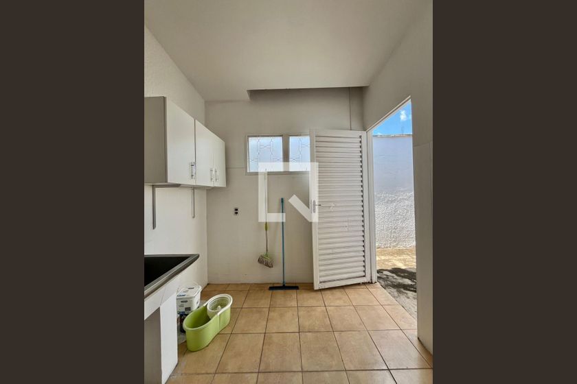 Casa à Venda - Jardim Flamboyant, 3 Quartos,  197 m2 em , Campinas - sp | SoloBR