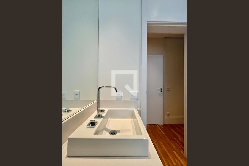 Apartamento à Venda - Cambuí, 3 Quartos,  257 m2 em , Campinas - sp | SoloBR