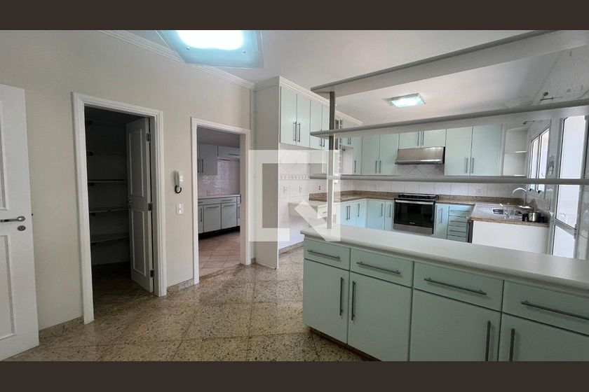 Casa à Venda - Jardim Chapadão, 6 Quartos,  382 m2 em , Campinas - sp | SoloBR