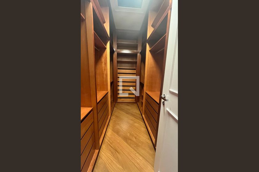 Casa à Venda - Jardim Chapadão, 6 Quartos,  382 m2 em , Campinas - sp | SoloBR