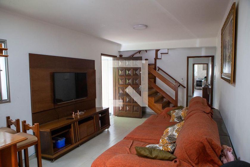 Casa, 5 quartos, 177 m² - Foto 1