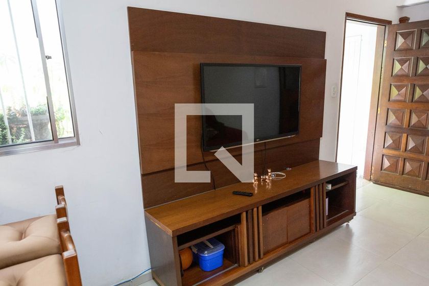 Casa, 5 quartos, 177 m² - Foto 3