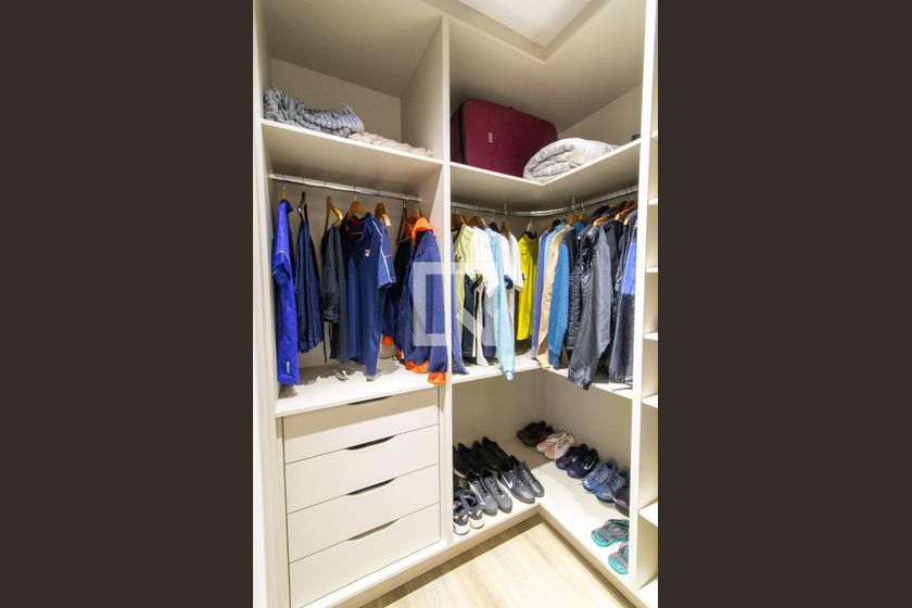 Apartamento à Venda - Lot. Alphaville Campinas, 4 Quartos,  215 m2 em , Campinas - sp | SoloBR