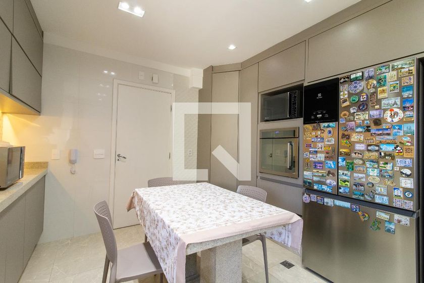 Apartamento à Venda - Lot. Alphaville Campinas, 4 Quartos,  215 m2 em , Campinas - sp | SoloBR