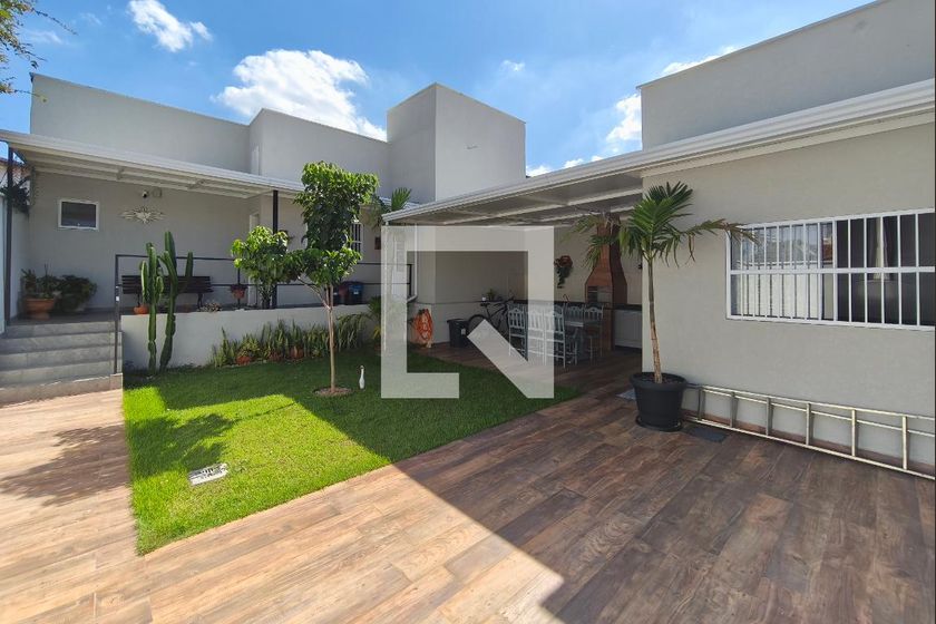 Casa à Venda - Parque Prado, 3 Quartos,  234 m2 em , Campinas - sp | SoloBR