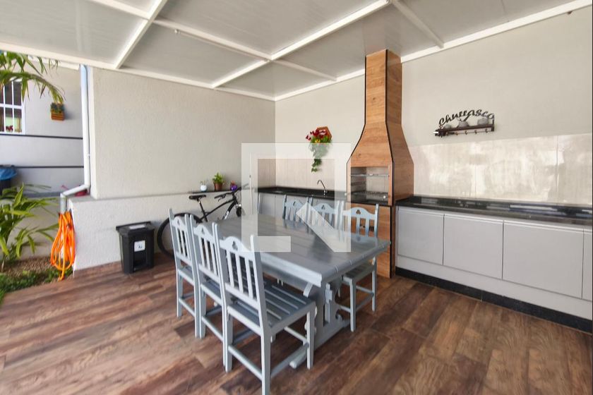 Casa à Venda - Parque Prado, 3 Quartos,  234 m2 em , Campinas - sp | SoloBR