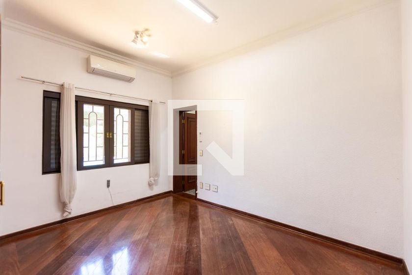 Casa à Venda - Nova Campinas, 4 Quartos,  488 m2 em , Campinas - sp | SoloBR