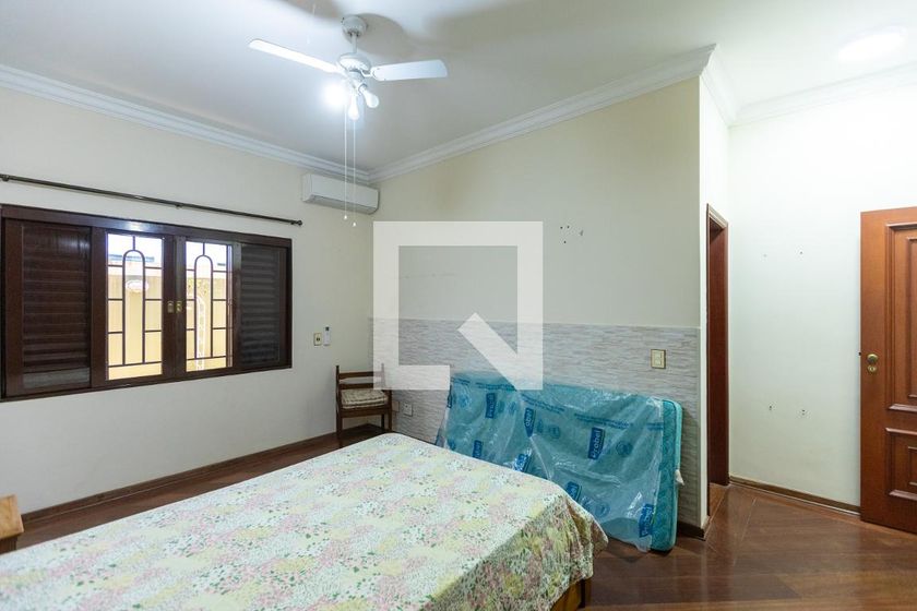 Casa à Venda - Nova Campinas, 4 Quartos,  488 m2 em , Campinas - sp | SoloBR