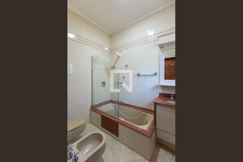 Casa à Venda - Nova Campinas, 4 Quartos,  488 m2 em , Campinas - sp | SoloBR