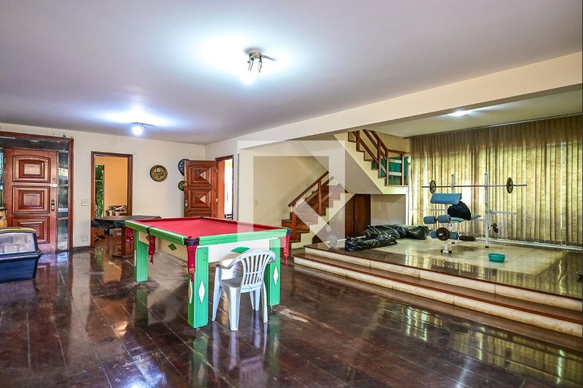 Casa, 4 quartos, 327 m² - Foto 1