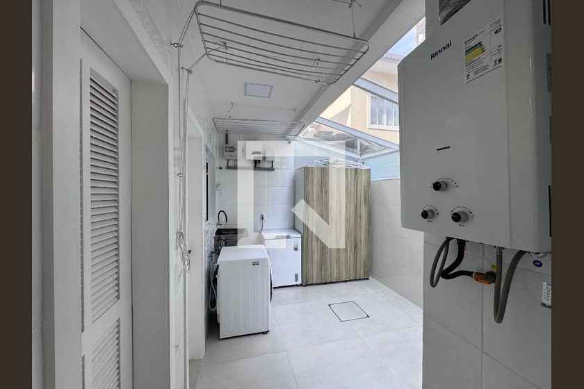 Casa, 4 quartos, 282 m² - Foto 45