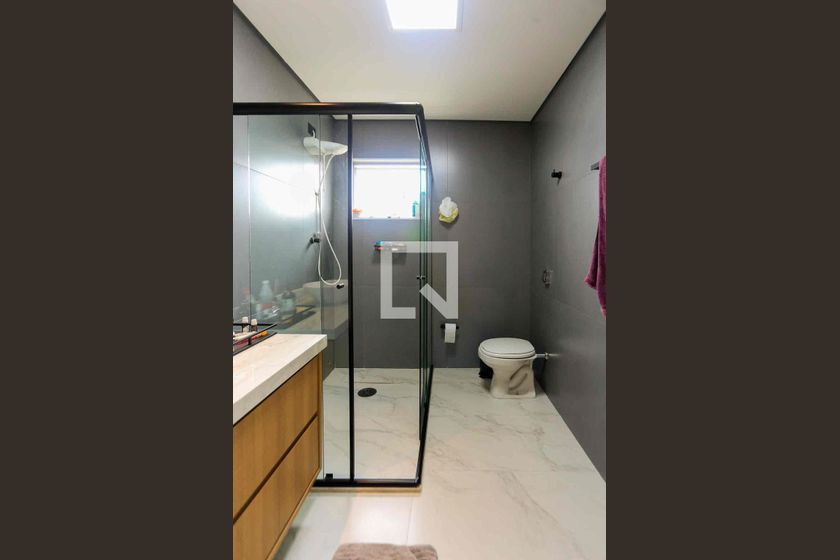 Casa, 3 quartos, 245 m² - Foto 47