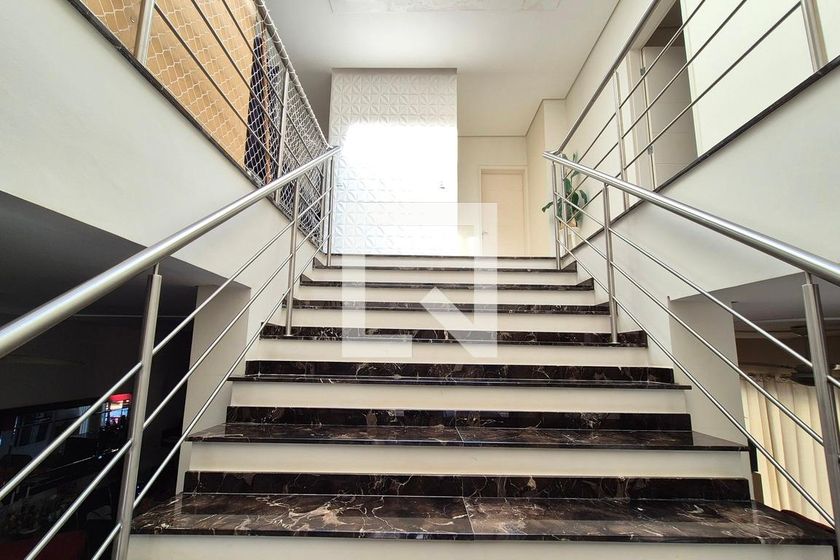 Casa à Venda - Swiss Park, 5 Quartos,  400 m2 em , Campinas - sp | SoloBR