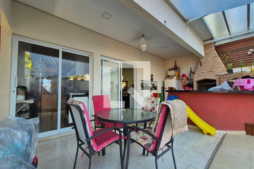 Casa à Venda - Swiss Park, 5 Quartos,  400 m2 em , Campinas - sp | SoloBR