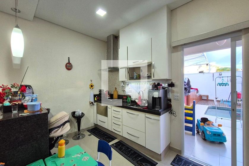 Casa à Venda - Swiss Park, 5 Quartos,  400 m2 em , Campinas - sp | SoloBR